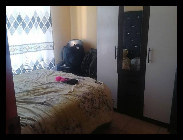 2 BEDROOM HOUSE FOR SALE IN PROTEA GLEN